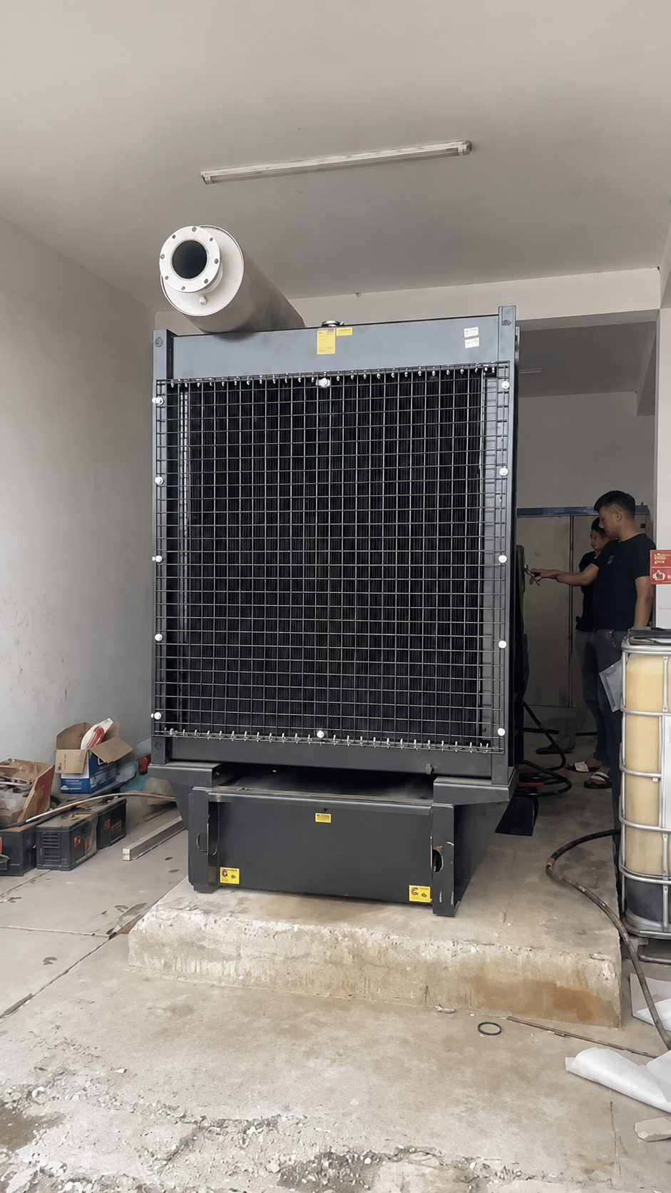 bàn giao máy phát điện Cummins 110kVA cho Trạm cân Greenline